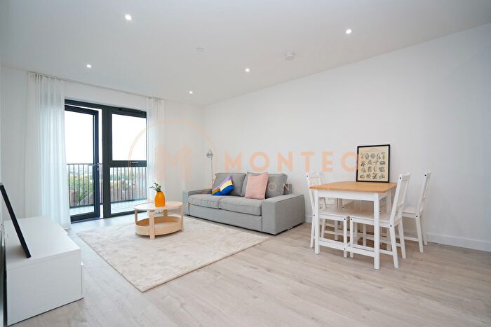 1 Bedroom Flat To Rent In Darter House, Annax Street, London, N4