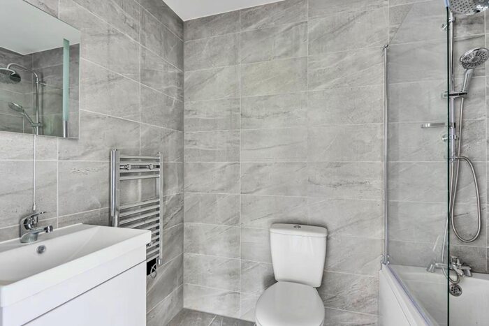 1 Bedroom Flat To Rent In Swindon, Wiltshire, SN1