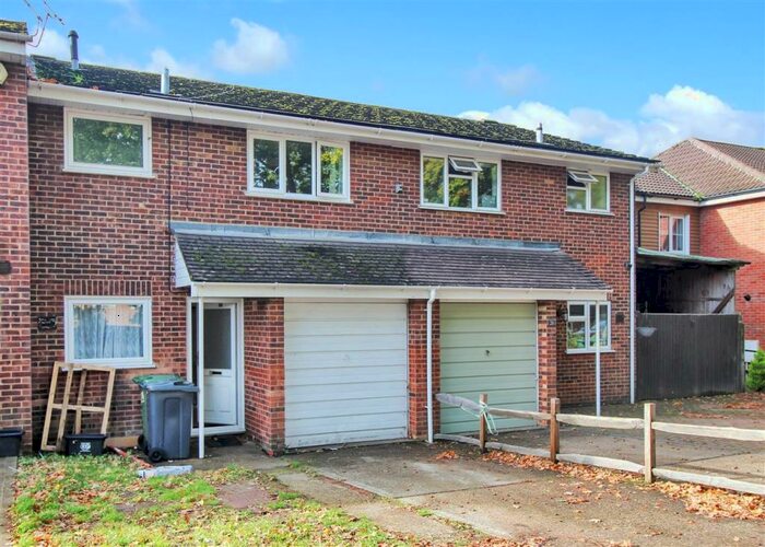 3 Bedroom Terraced House To Rent In Alma Road, Bordon, GU35