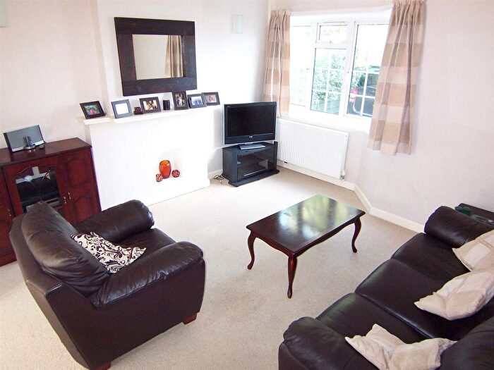 3 Bedroom Property To Rent In West Barnes Lane, New Malden, KT3