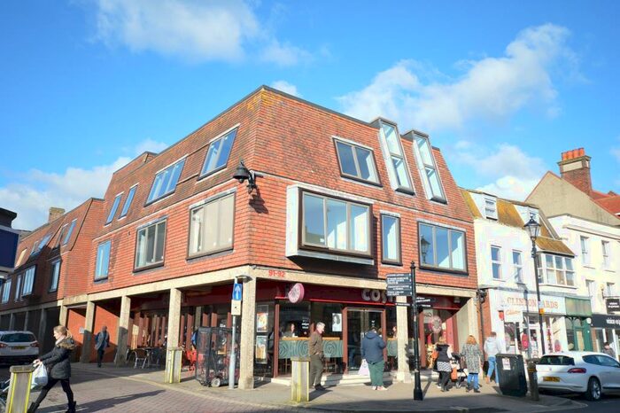 1 Bedroom Flat To Rent In Aqua House, A New Street, Lymington, Hampshire, SO41
