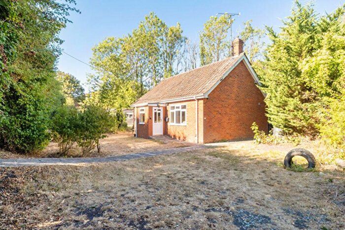 2 Bedroom Detached Bungalow For Sale In Woodcock Road, Warminster, BA12
