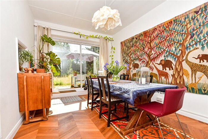 3 Bedroom Detached House For Sale In Dovers Green Road, Reigate, Surrey, RH2