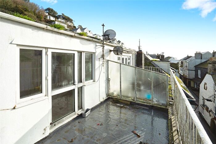 2 Bedroom Flat For Sale In Castle Street, Looe, Cornwall, PL13