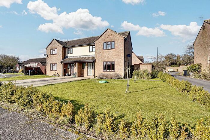 3 Bedroom Semi-Detached House For Sale In Silverley Way, Ashley, CB8