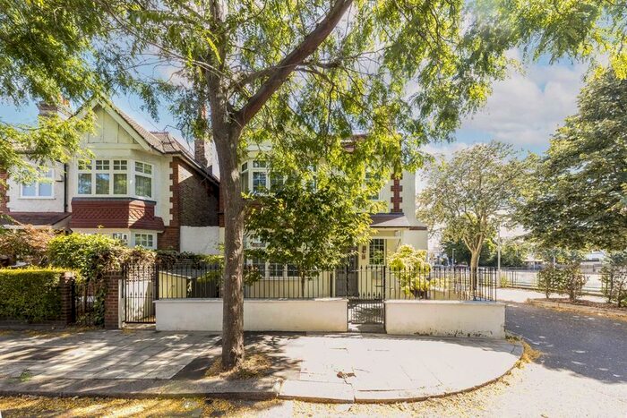 5 Bedroom Detached House To Rent In Airedale Avenue, London, W4