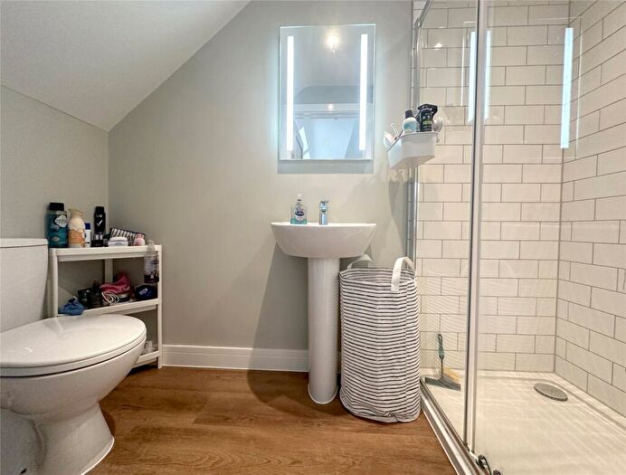 2 Bedroom Apartment To Rent In Chaucer Grove, Exeter, EX4