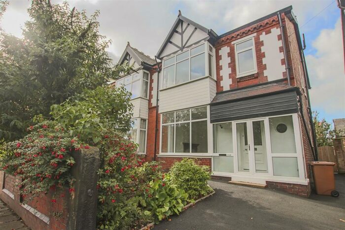 4 Bedroom Semi-Detached House To Rent In Claremont Road, Salford, M6