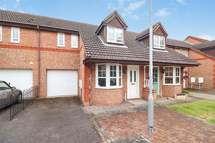 3 Bedroom Terraced House For Sale In Bede Close, Higham Ferrers, NN10
