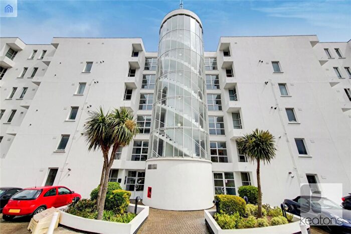 2 Bedroom Flat To Rent In Barrier Point Road, Royal Docks, London, E16