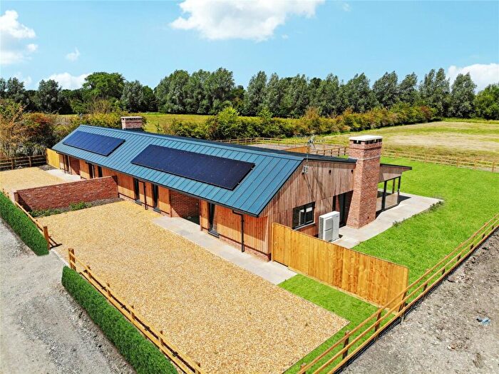 4 Bedroom Semi-Detached House For Sale In Rowan House, Andersey Close, Lockinge, Wantage, Oxfordshire, OX12
