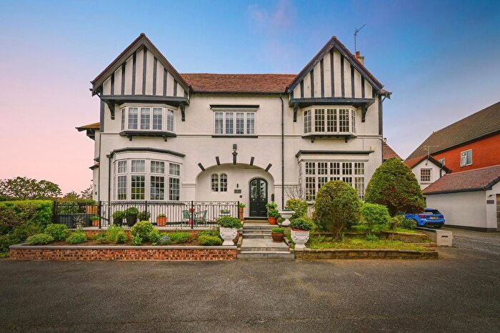 3 Bedroom Semi-Detached House For Sale In Lancaster Road, Southport, Merseyside, PR8