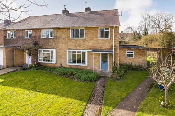 3 Bedroom Semi-Detached House For Sale In Stanford Drive, Abingdon, OX14