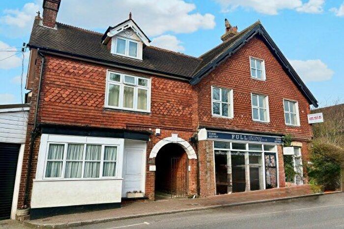 2 Bedroom Flat To Rent In Church Road, Crowborough, TN6