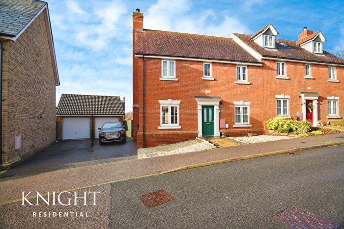 4 Bedroom Semi Detached House For Sale In Breeze Lane, Colchester, CO4