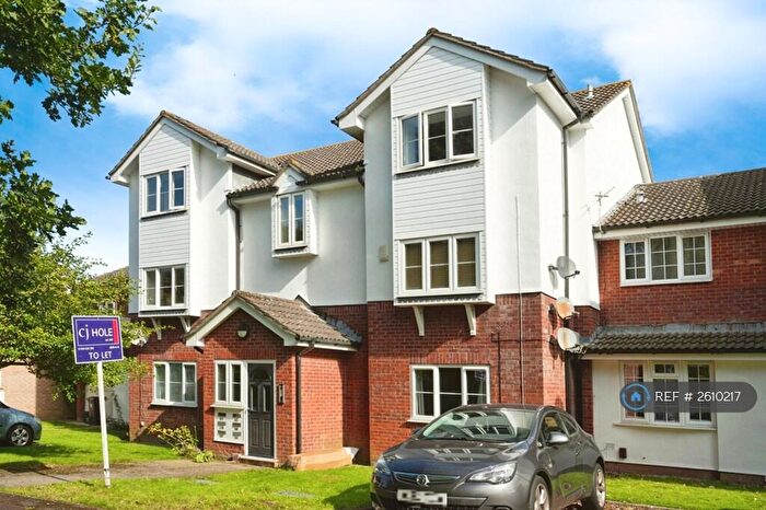 2 Bedroom Flat To Rent In Bradley Stoke, Bristol, BS32