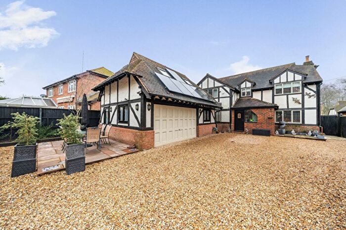 5 Bedroom Property To Rent In West End, Woking, West End Village, Woking, GU24