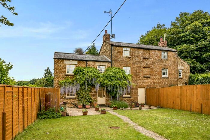 4 Bedroom Cottage For Sale In Swerford, Oxfordshire, OX7