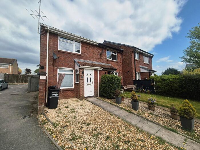 2 Bedroom House To Rent In Gainsborough Way, Yeovil, BA21