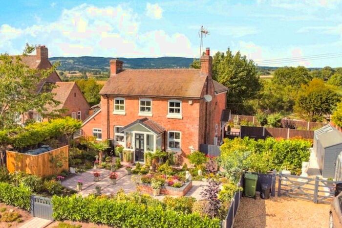 3 Bedroom Detached House For Sale In Station Road, Stottesdon, Kidderminster, Shropshire, DY14