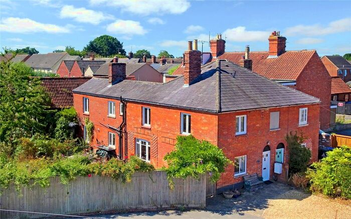 3 Bedroom Semi-Detached House To Rent In The Poplars, Rowde, Devizes, SN10