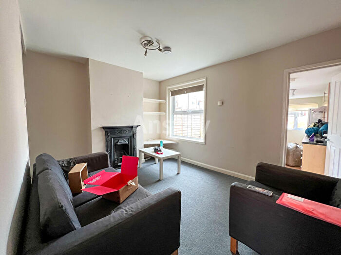 3 Bedroom Terraced House To Rent In Dover Street, Southampton, SO14