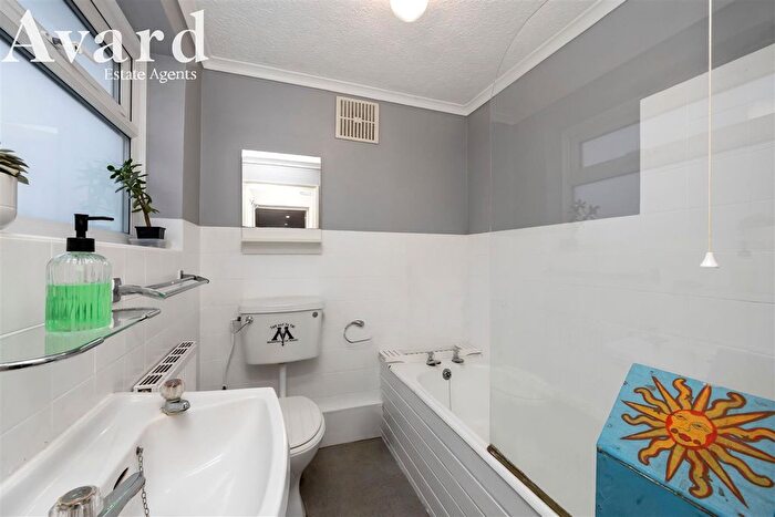 1 Bedroom Flat For Sale In Grantham Road, Brighton, BN1