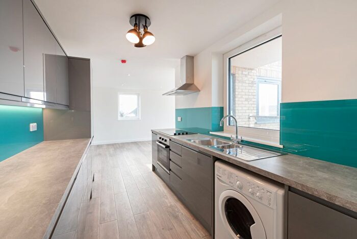 1 Bedroom Flat To Rent In Kyle House, Herent Drive, IG5