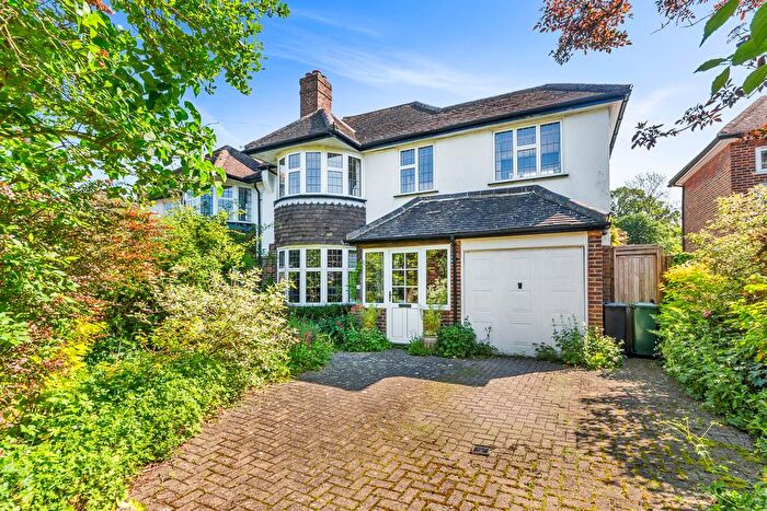 3 Bedroom Semi-Detached House For Sale In Vernon Walk, Tadworth, KT20