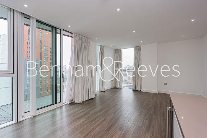 2 Bedroom Flat To Rent In Hebden Place, Nine Elms, SW8