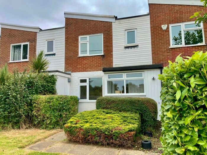 3 Bedroom Terraced House To Rent In Station Road, Billingshurst, RH14
