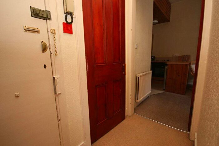 1 Bedroom Flat To Rent In Dean Park Street, Stockbridge, Edinburgh, EH4