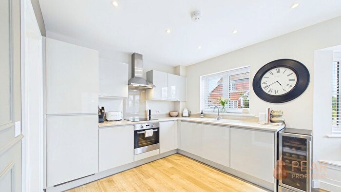 3 Bedroom Detached House To Rent In Horne Gardens, Yapton, BN18
