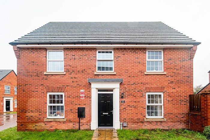 4 Bedroom Detached House For Sale In Heathfield Lane, Birkenshaw, BD11