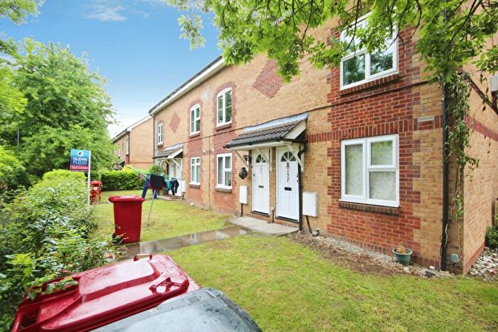 2 Bedroom Maisonette To Rent In Maplin Park, Langley, SL3