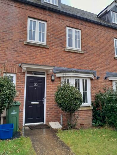 4 Bedroom Town House To Rent In Tierney, Milton Keynes, MK4