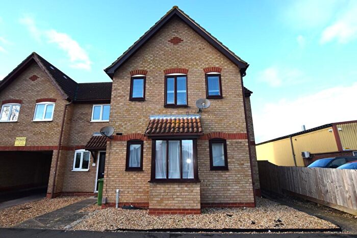 1 Bedroom Apartment To Rent In Eynesbury, St. Neots, PE19
