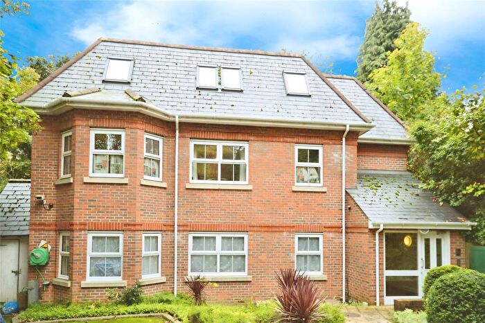 2 Bedroom Apartment To Rent In Cox Hollow, Reading, Berkshire, RG30