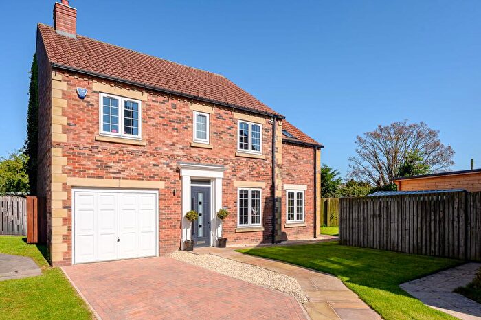 5 Bedroom Detached House For Sale In Riverside View, Tadcaster, LS24