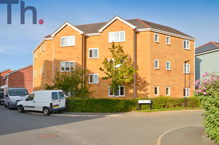 2 Bedroom Flat For Sale In Newport, Isle Of Wight, PO30