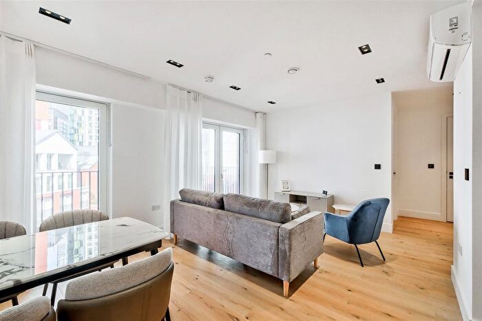 1 Bedroom Flat To Rent In Keybridge Capital, Vauxhall, SW8