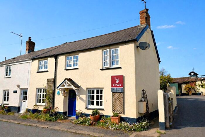 3 Bedroom Semi-Detached House For Sale In Muddlebridge, Fremington, Barnstaple, EX31