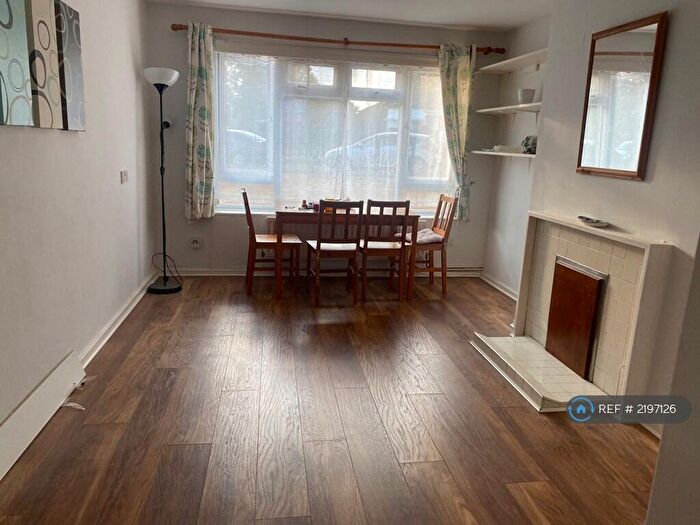 1 Bedroom Flat To Rent In The Haven, London, N14