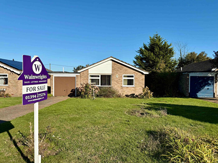 3 Bedroom Detached Bungalow For Sale In Meadowlands, Kirton, IP10