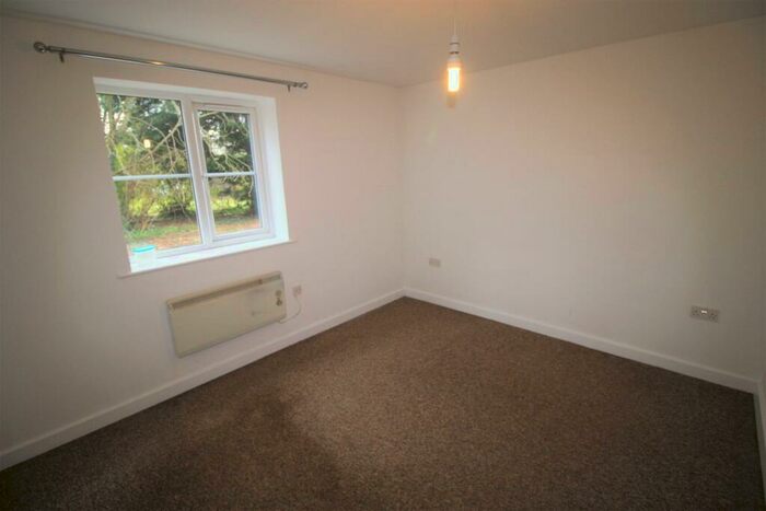 1 Bedroom Flat To Rent In Winforton Close, Redditch, B98
