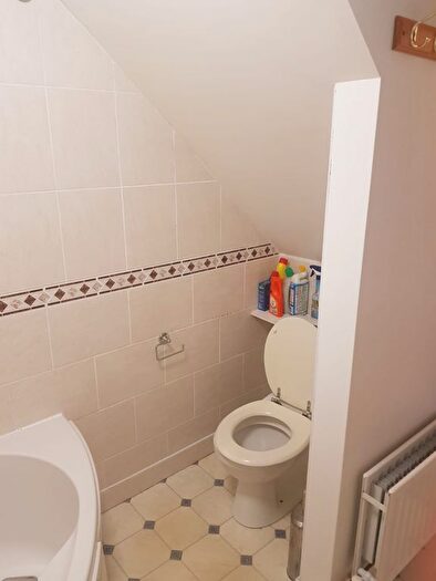 4 Bedroom Semi-Detached House To Rent In Stanley Road, Oxford, OX4