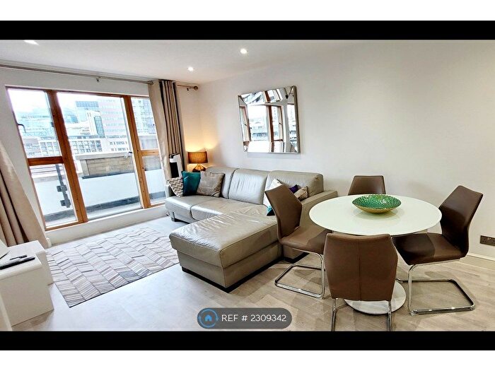 1 Bedroom Flat To Rent In Location Barbican Farringdon Amp; St Paul's, Barbican, Farringdon Moorgate Amp; St Paul's, EC1A