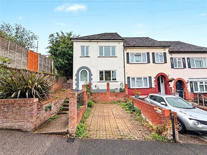 3 Bedroom End Of Terrace House For Sale In Manor Lane, Rochester, Kent, ME1