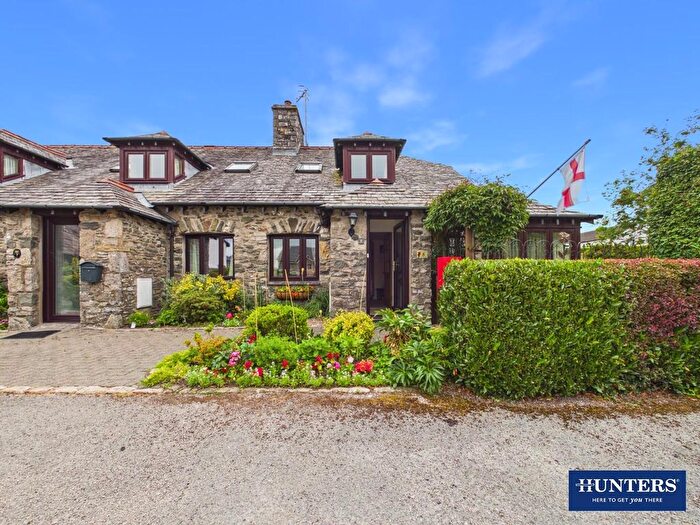 2 Bedroom Flat For Sale In Town End Court, Natland, Kendal, LA9