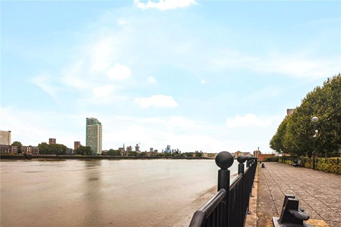 1 Bedroom Flat To Rent In Ferguson Close, Isle Of Dogs, London, E14